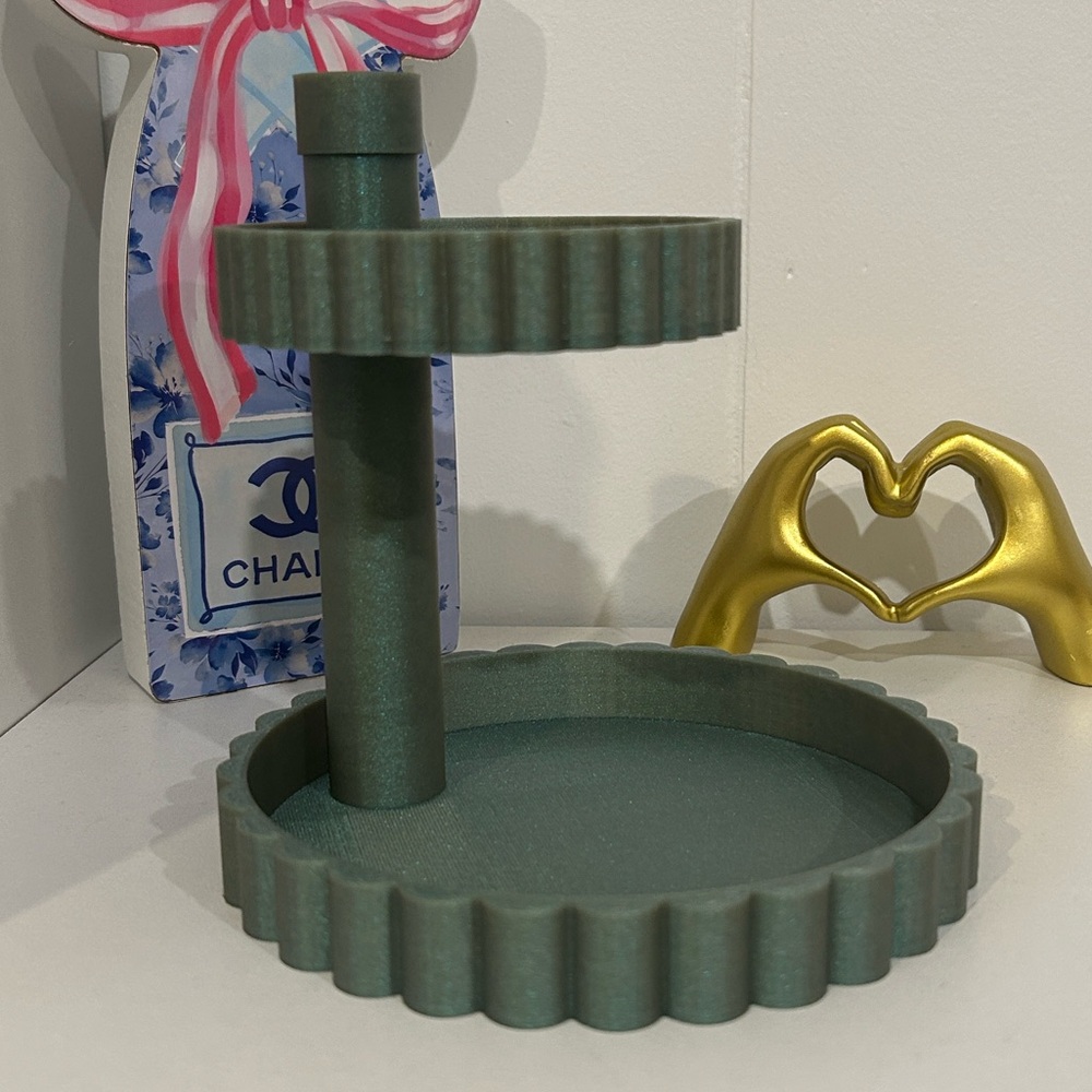 3D Printed Two-Tier Scalloped Tray